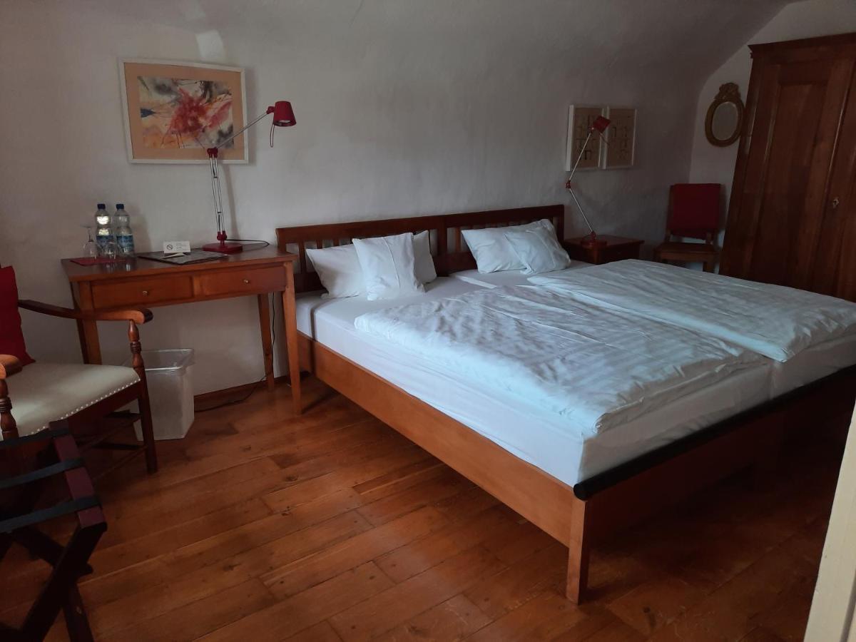 Maternushof Hotell Pomster Exteriör bild